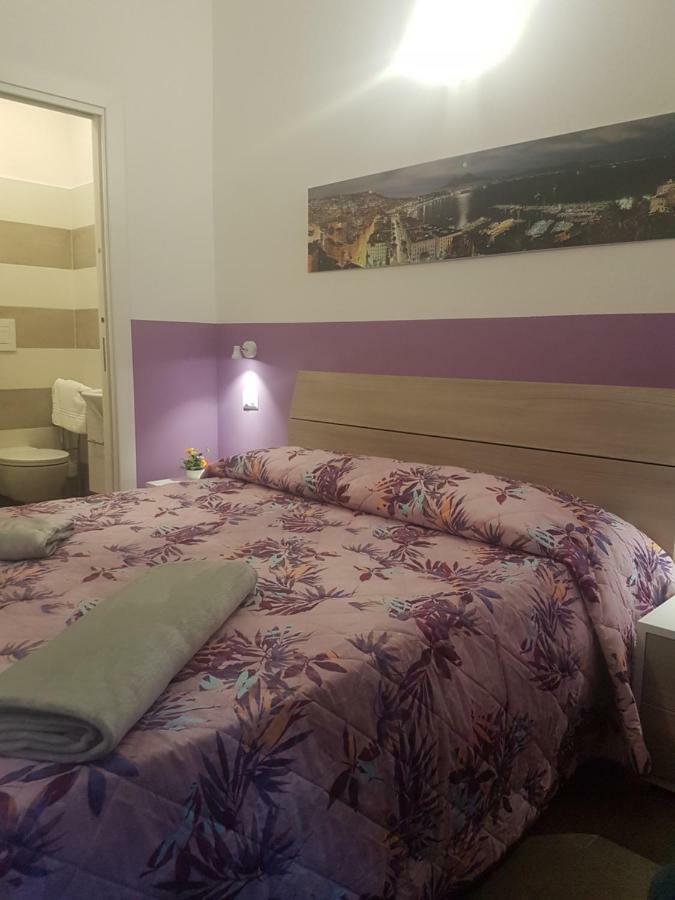 Gradoni Di Chiaia Twenty Three Bed and Breakfast Nápoles Exterior foto